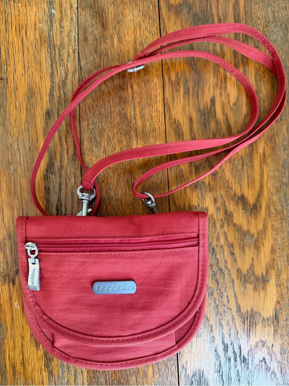 Baggallini Mini Red Convertible Crossbody Bag Belt Bag Adjustable Strap Travel